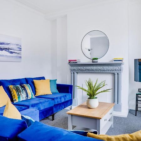 Spacious 4 Bedroom House Near Leeds Cc Beeston Hill المظهر الخارجي الصورة